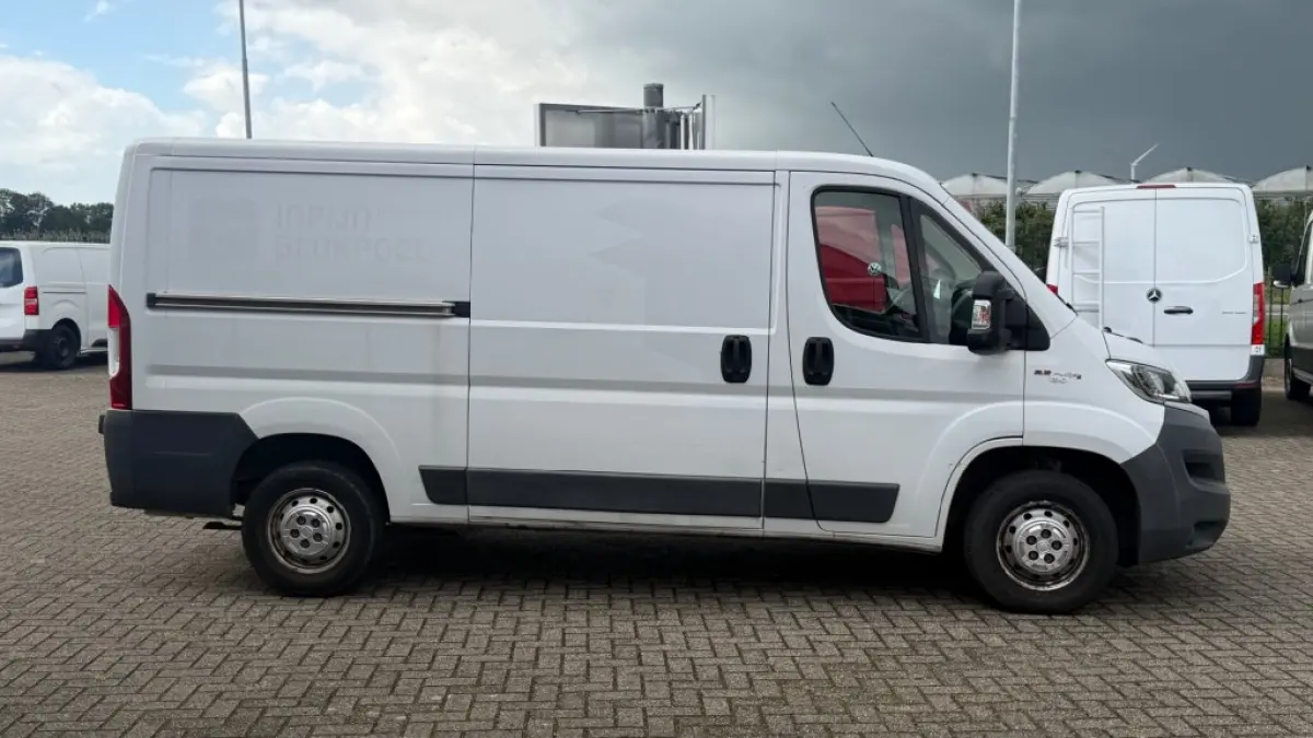 2.3 MJ 96KW 13OPK L2H1 EURO 6 AIRCO/ CRUISE CONTROL/ NAVIGATIE/ 100% DEALERONDERHOUDEN