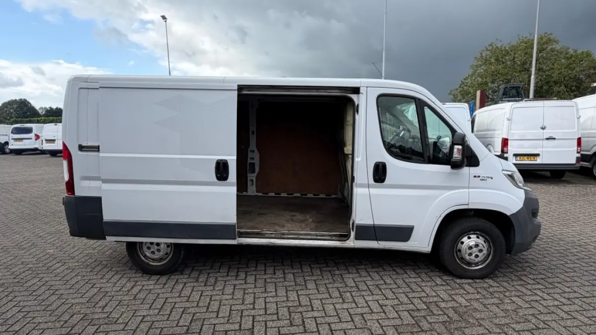 2.3 MJ 96KW 13OPK L2H1 EURO 6 AIRCO/ CRUISE CONTROL/ NAVIGATIE/ 100% DEALERONDERHOUDEN
