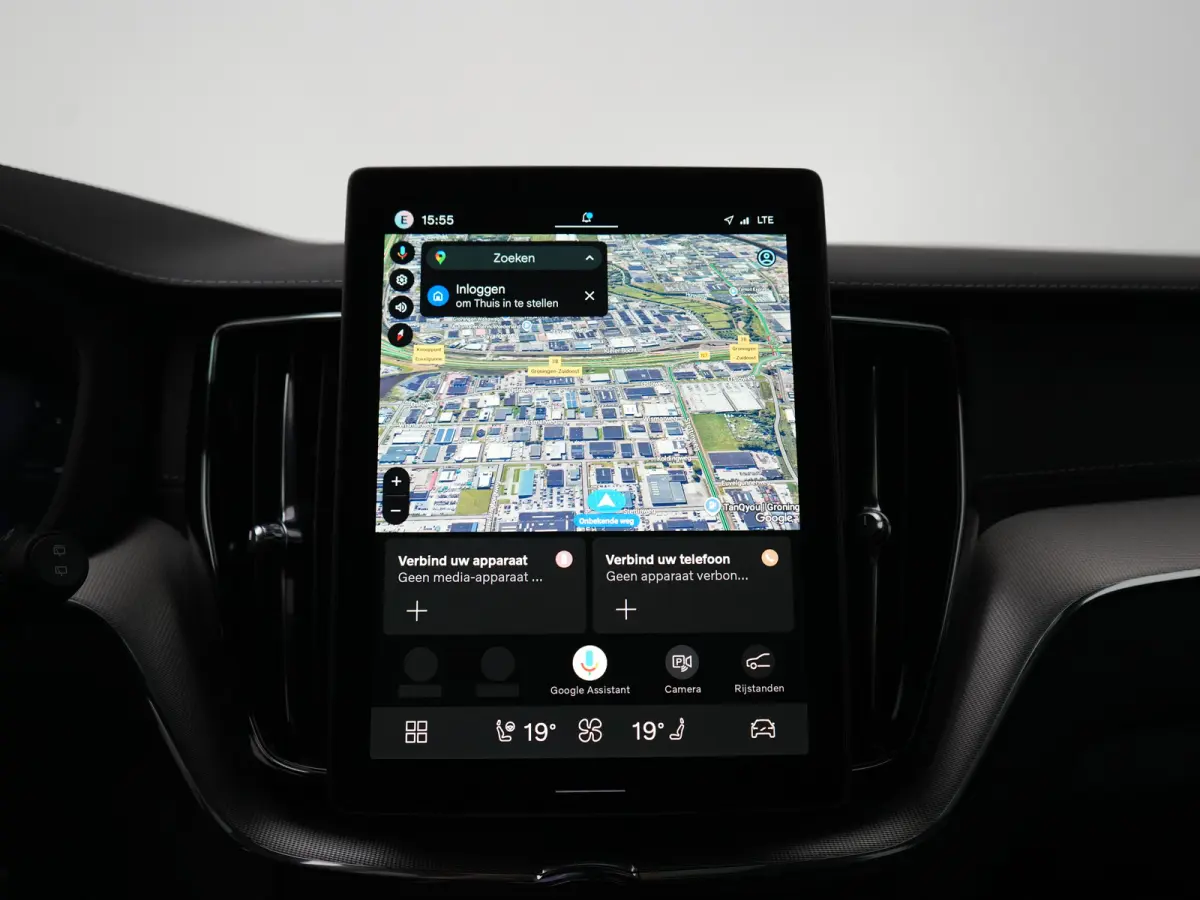 T6 Recharge AWD Ultra Black Edition | Luchtvering | Head-Up | 360° | Harman/Kardon | Panoramadak | Trekhaak | Nappa Sportstoel