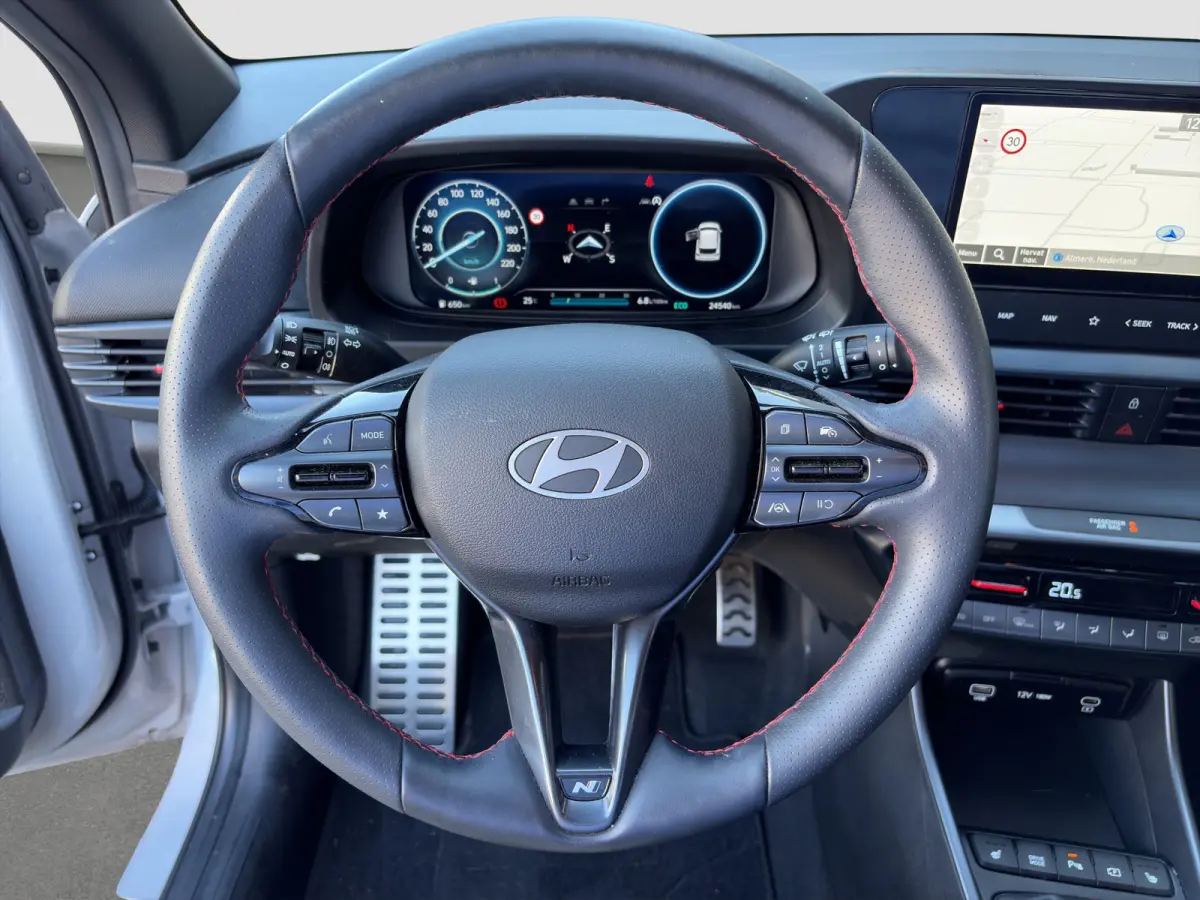 1.0 T-GDI 100pk N-Line | Camera | Carplay | Premium audio | Cruise controle | Navigatie | 17'' velgen | Dodehoek detectie | Parkeersensoren