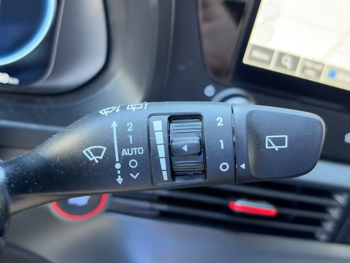 1.0 T-GDI 100pk N-Line | Camera | Carplay | Premium audio | Cruise controle | Navigatie | 17'' velgen | Dodehoek detectie | Parkeersensoren