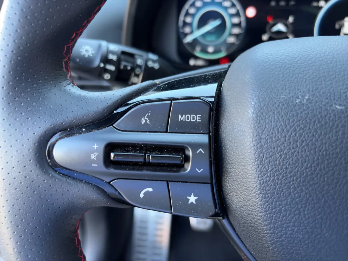1.0 T-GDI 100pk N-Line | Camera | Carplay | Premium audio | Cruise controle | Navigatie | 17'' velgen | Dodehoek detectie | Parkeersensoren