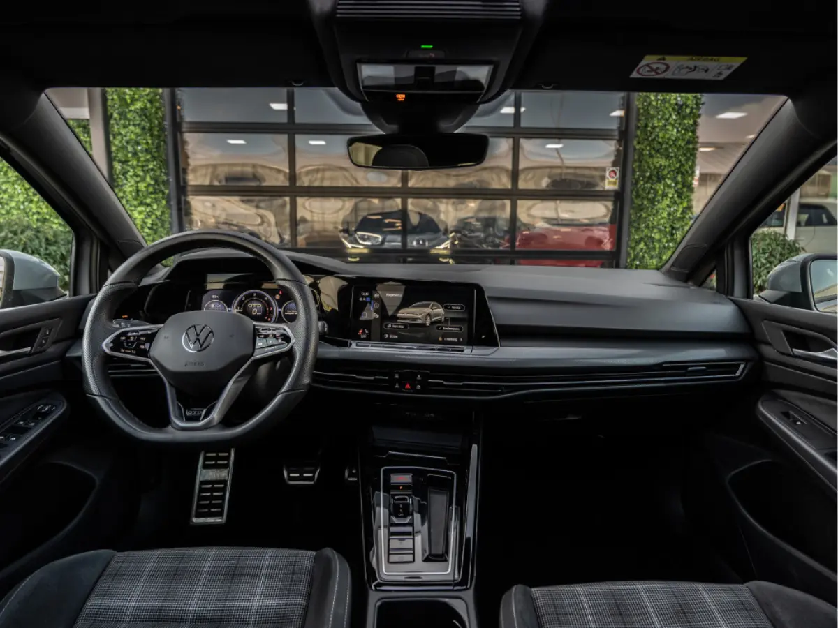 2.0 TDI DSG 200PK GTD | Pano | 19" R | Camera | BTW