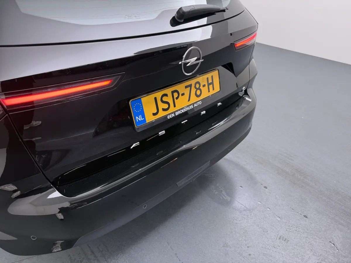 54 kWh Edition | Airco (automatisch) | Apple Carplay/Android Auto|telefoonintegratie premium | Keyless start