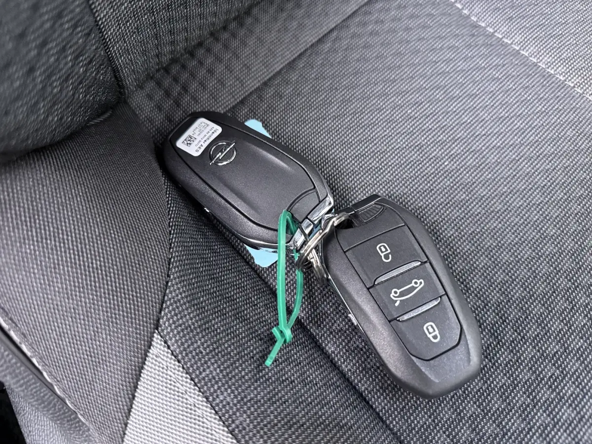 54 kWh Edition | Airco (automatisch) | Apple Carplay/Android Auto|telefoonintegratie premium | Keyless start