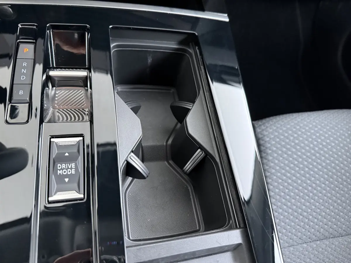 54 kWh Edition | Airco (automatisch) | Apple Carplay/Android Auto|telefoonintegratie premium | Keyless start