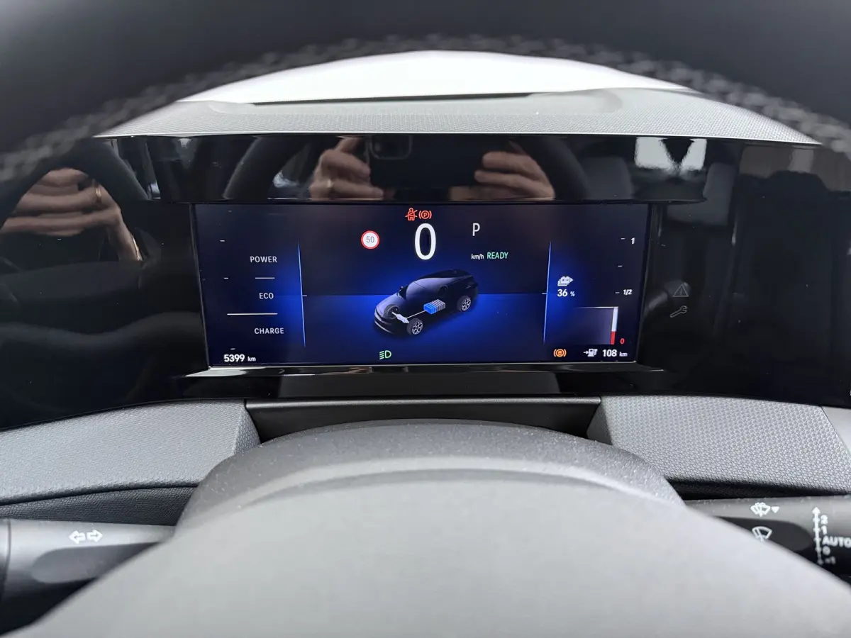 54 kWh Edition | Airco (automatisch) | Apple Carplay/Android Auto|telefoonintegratie premium | Keyless start
