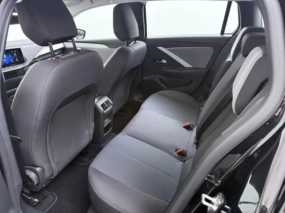 54 kWh Edition | Airco (automatisch) | Apple Carplay/Android Auto|telefoonintegratie premium | Keyless start