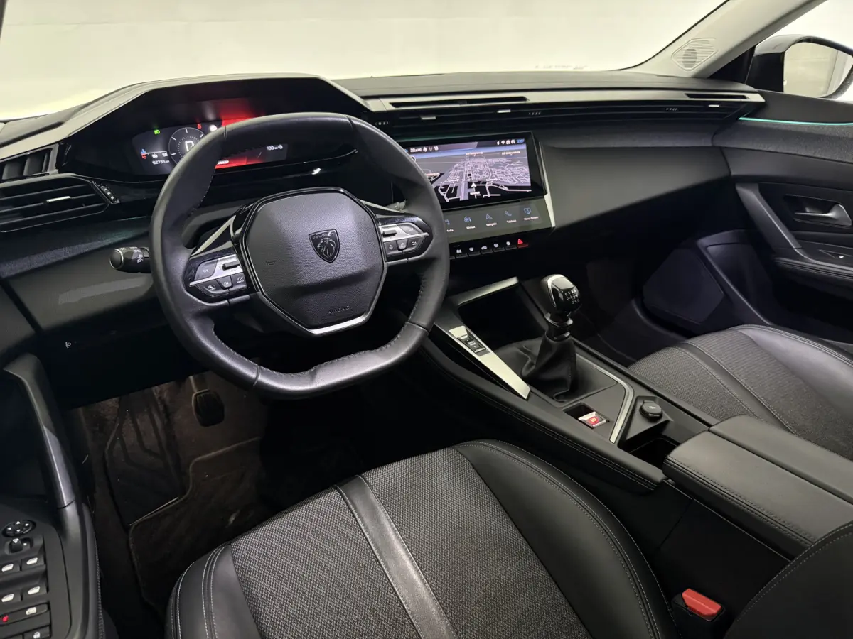 1.2 PureTech Allure Pack Business | Camera | Virtual | Carplay | Sfeer | LED | Keyless | Parkeersens.
