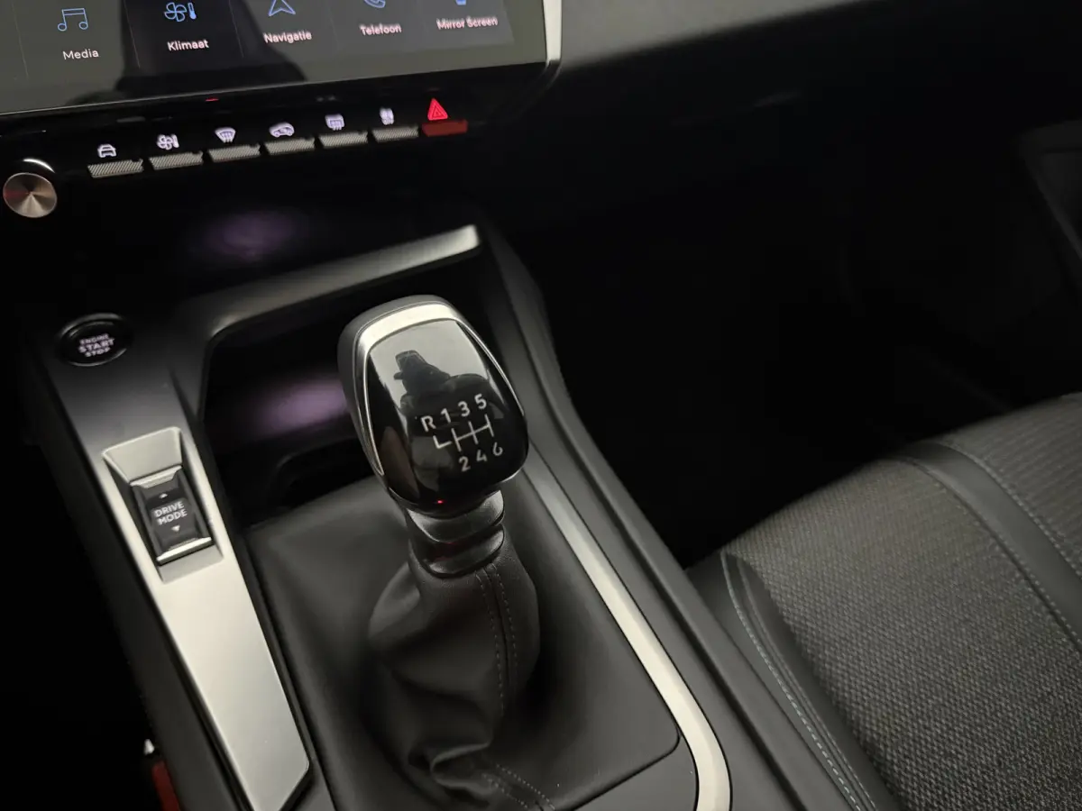 1.2 PureTech Allure Pack Business | Camera | Virtual | Carplay | Sfeer | LED | Keyless | Parkeersens.