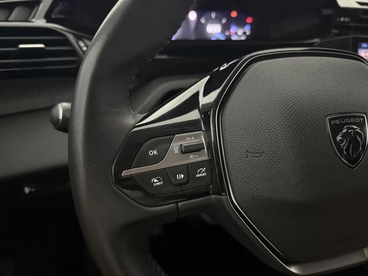 1.2 PureTech Allure Pack Business | Camera | Virtual | Carplay | Sfeer | LED | Keyless | Parkeersens.