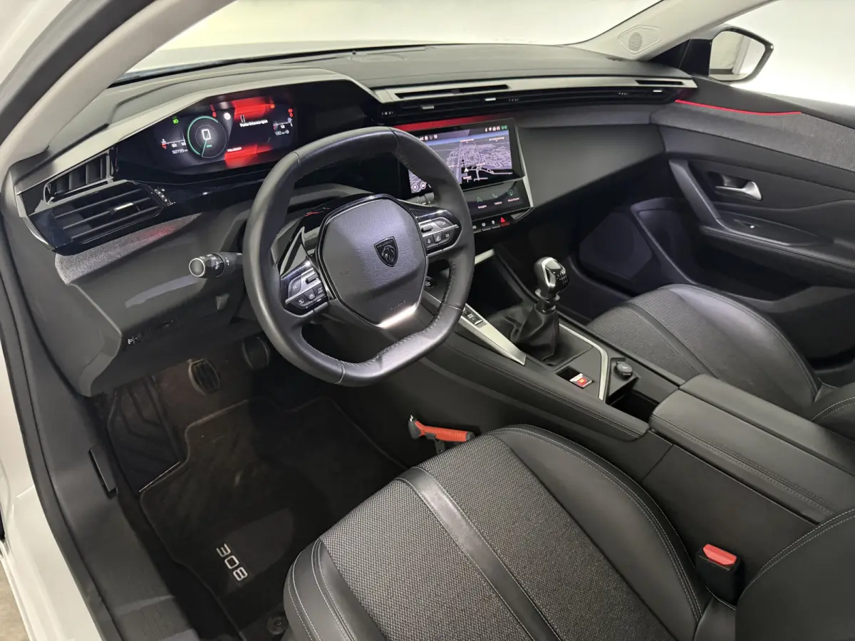1.2 PureTech Allure Pack Business | Camera | Virtual | Carplay | Sfeer | LED | Keyless | Parkeersens.