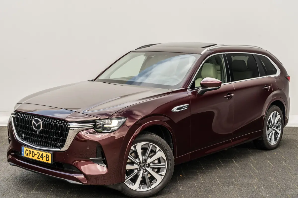 2.5 e-SkyActiv PHEV 7 Persoons Takumi Plus I Panoramadak I Widescreen Navi I Lederen Stoelen I NL Auto I Nw Prijs 73.800,-