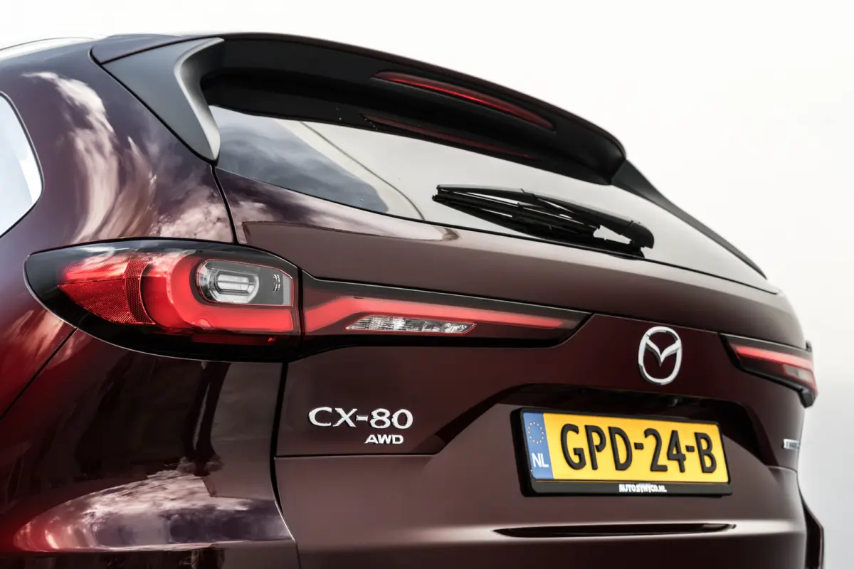 2.5 e-SkyActiv PHEV 7 Persoons Takumi Plus I Panoramadak I Widescreen Navi I Lederen Stoelen I NL Auto I Nw Prijs 73.800,-