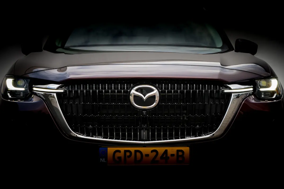 2.5 e-SkyActiv PHEV 7 Persoons Takumi Plus I Panoramadak I Widescreen Navi I Lederen Stoelen I NL Auto I Nw Prijs 73.800,-