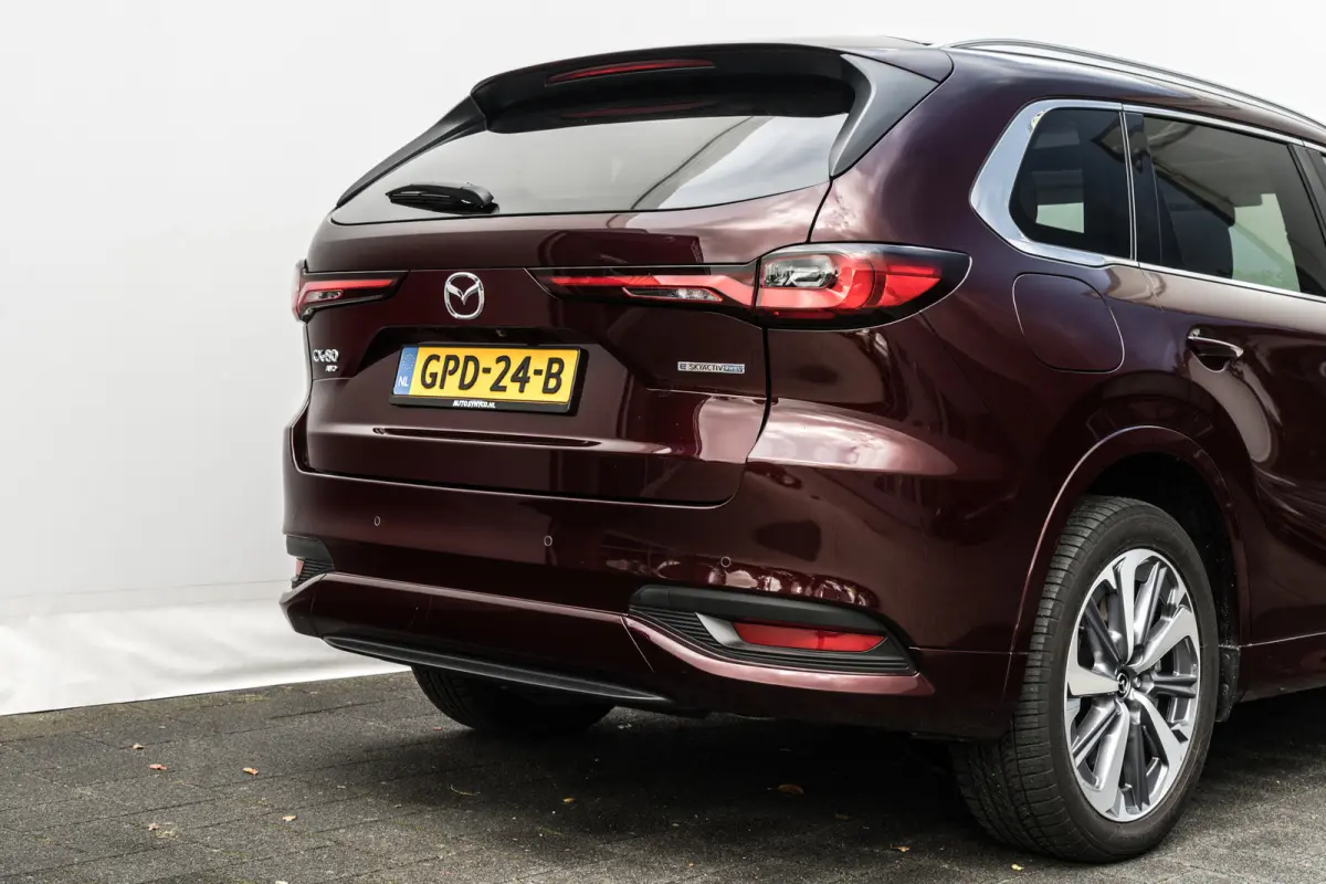 2.5 e-SkyActiv PHEV 7 Persoons Takumi Plus I Panoramadak I Widescreen Navi I Lederen Stoelen I NL Auto I Nw Prijs 73.800,-