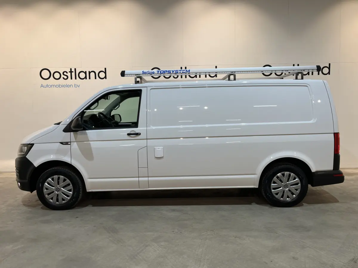 2.0 TDI L2H1 4Motion 4X4 150 PK / Servicebus / Sortimo Inrichting / Euro 6 / Airco / Camera / Trekhaak / Cruise Control / Navigatie / Klep / Imperiaal