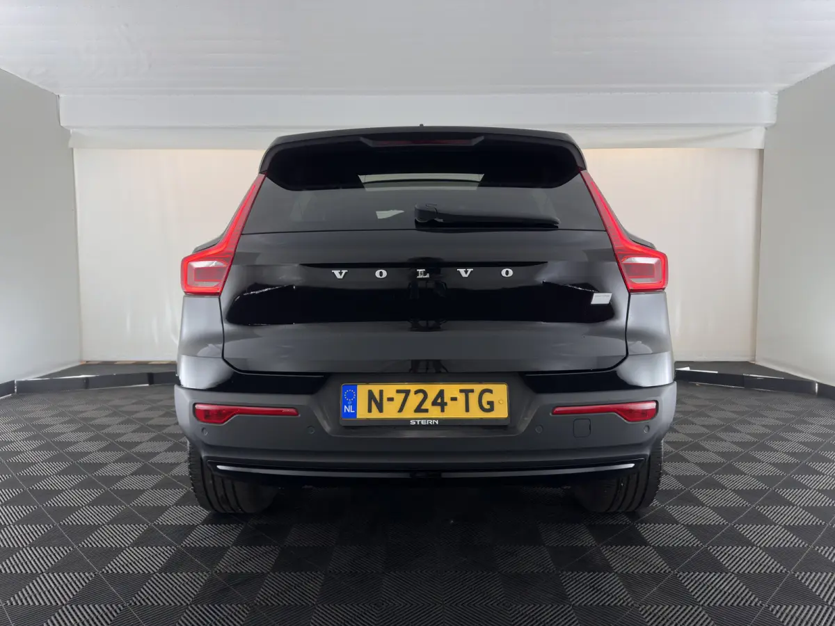 Pure Black Edition [3-Fase-11kW] {SoH-94%} (INCL-BTW) Aut. *HEATPUMP | PANO | MEMORY-PACK | HARMAN/KARDON | ADAPTIVE-CRUISE | DIGI-COCKPIT | BLIND-SPOT | NAVI-FULLMAP | TOPVIEW | ECC | PDC |