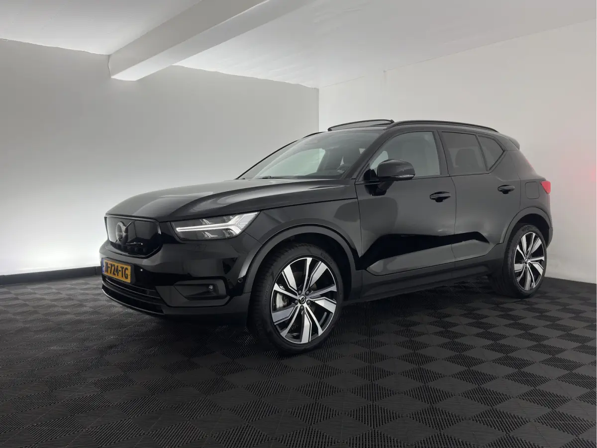 Pure Black Edition [3-Fase-11kW] {SoH-94%} (INCL-BTW) Aut. *HEATPUMP | PANO | MEMORY-PACK | HARMAN/KARDON | ADAPTIVE-CRUISE | DIGI-COCKPIT | BLIND-SPOT | NAVI-FULLMAP | TOPVIEW | ECC | PDC |