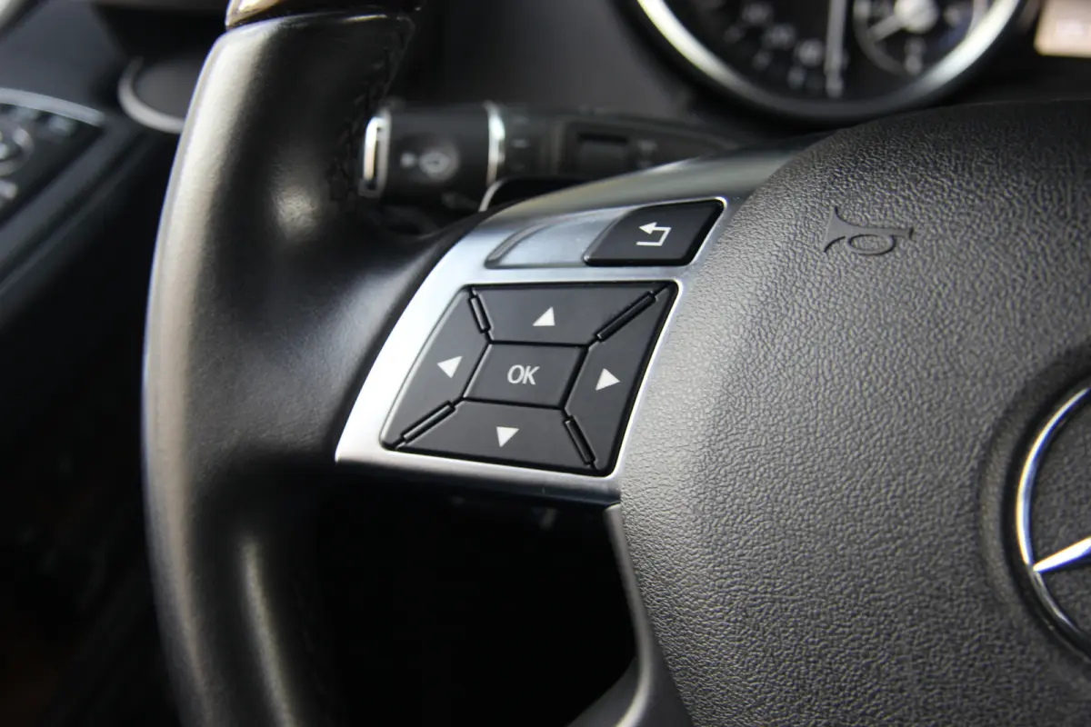 G500 | Apple CarPlay | Elektrisch schuif-/kanteldak | Harman Kardon | Designo