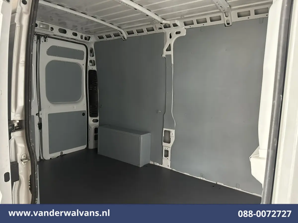 2.2D 120pk L2H2 Euro6 Airco | Camera | Cruisecontrol | Parkeersensoren Bijrijdersbank