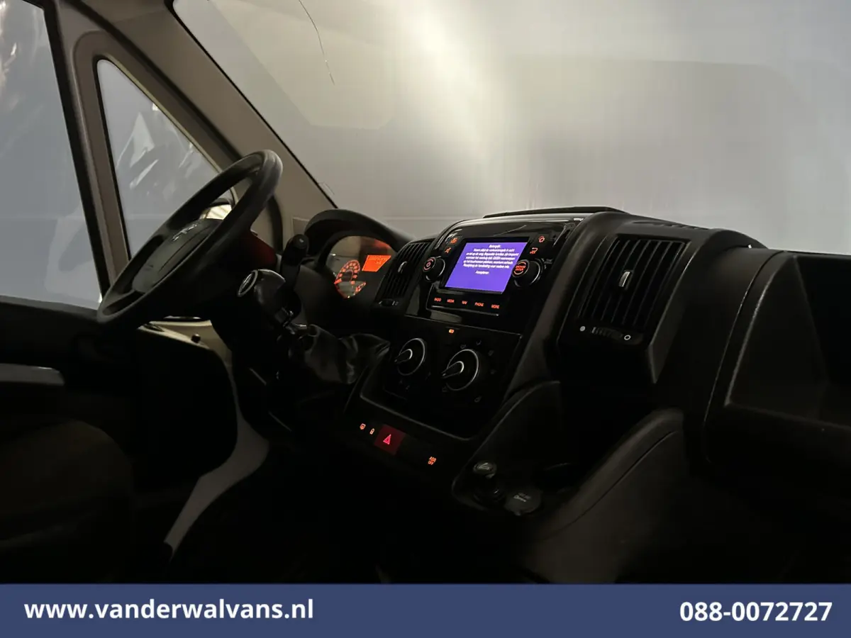 2.2D 120pk L2H2 Euro6 Airco | Camera | Cruisecontrol | Parkeersensoren Bijrijdersbank