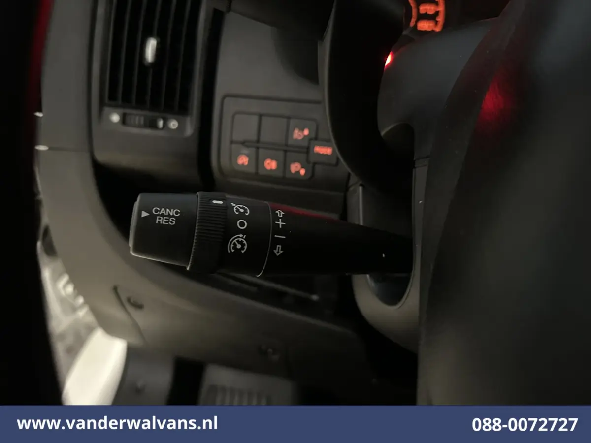 2.2D 120pk L2H2 Euro6 Airco | Camera | Cruisecontrol | Parkeersensoren Bijrijdersbank