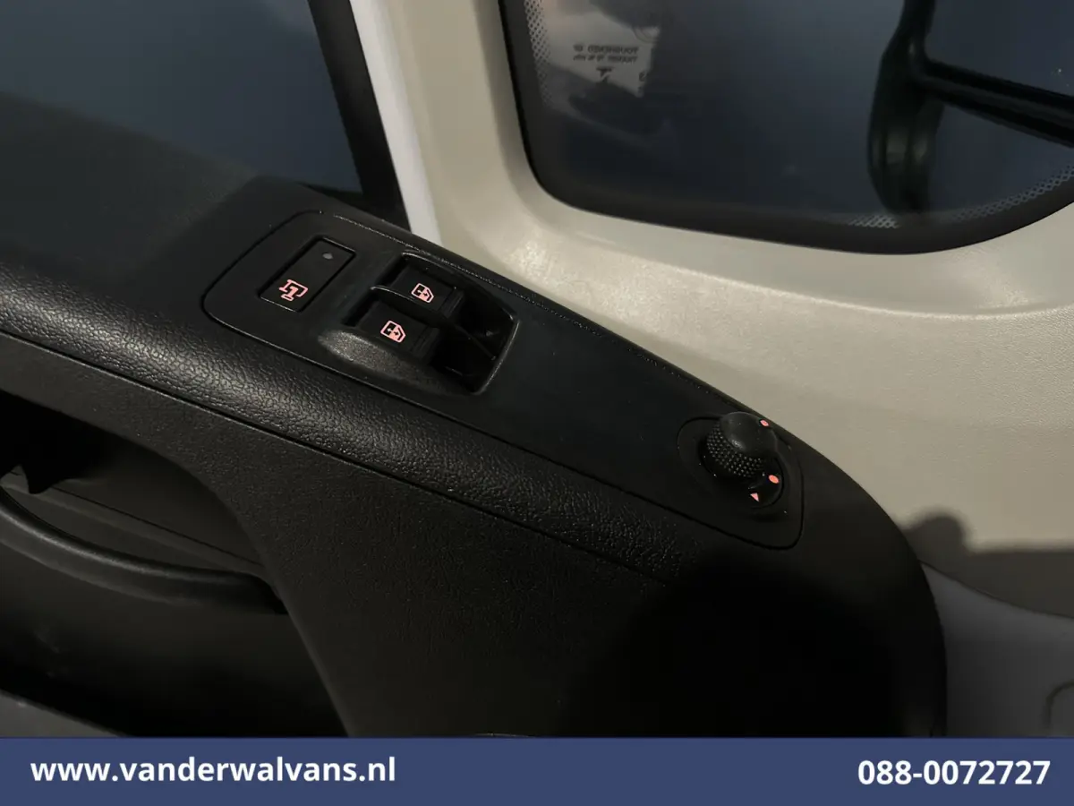 2.2D 120pk L2H2 Euro6 Airco | Camera | Cruisecontrol | Parkeersensoren Bijrijdersbank