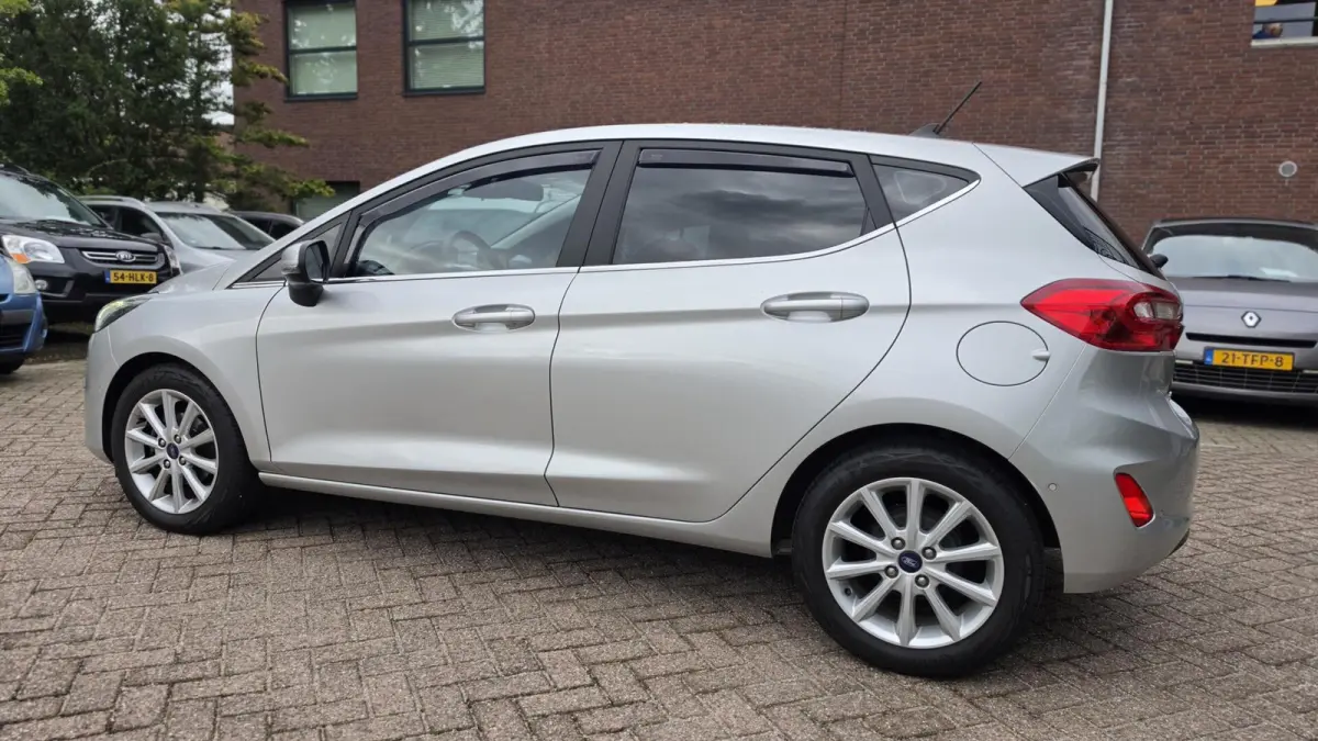 1.0 EcoBoost Titanium – Bomvol opties – NL auto