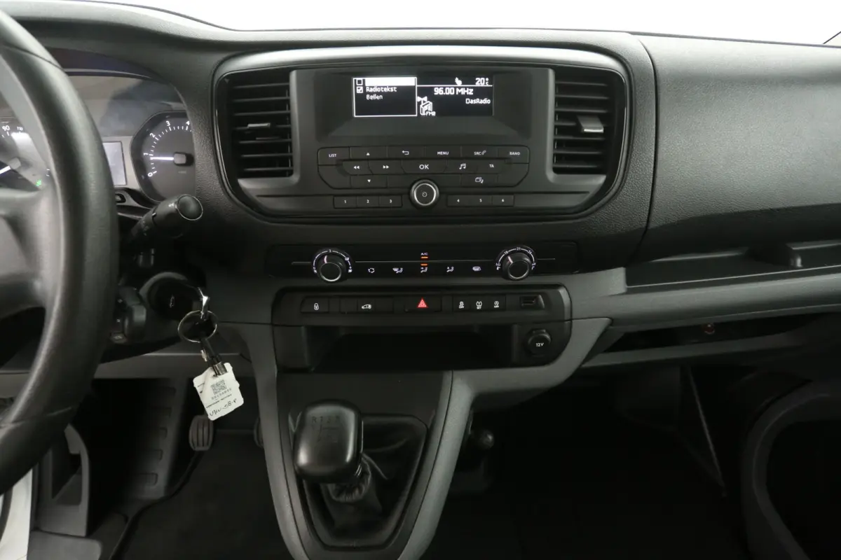CDTI L3H1 | Airco | Cruise | 3 Zits | Parkeersensoren | Kasten