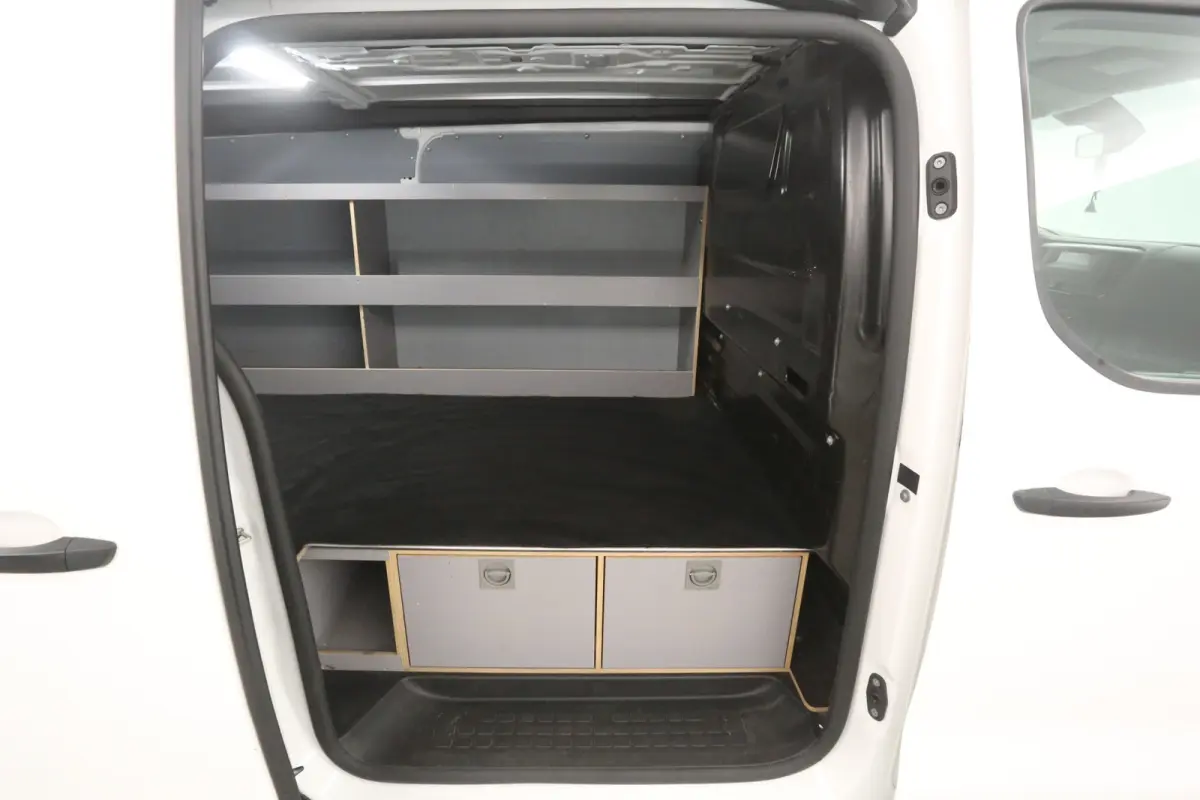 CDTI L3H1 | Airco | Cruise | 3 Zits | Parkeersensoren | Kasten