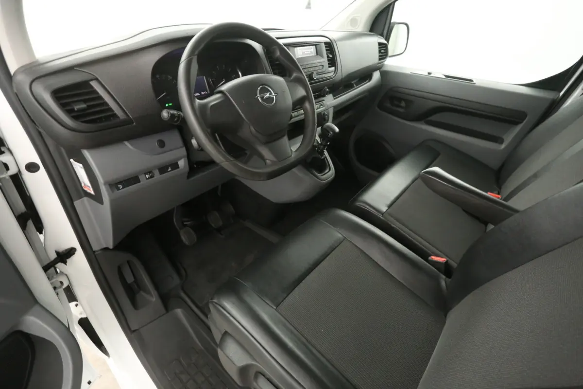CDTI L3H1 | Airco | Cruise | 3 Zits | Parkeersensoren | Kasten