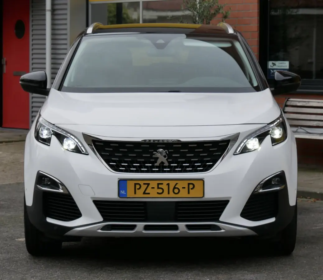 1.2 PureTech Blue Lease Premium nieuwe distri. 360cam. navi.