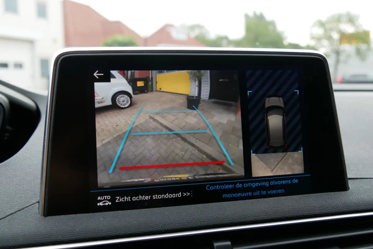 1.2 PureTech Blue Lease Premium nieuwe distri. 360cam. navi.