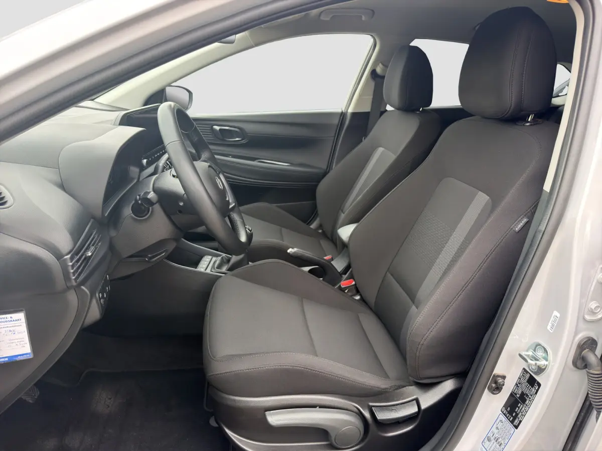1.0 T-GDI 100pk Premium | Carplay | Climate control | Cruise control | Stoel/stuurverwarming | Camera | Parkeersensoren | DAB | Premium Audio | Lichtmetalen velgen | Navigatie