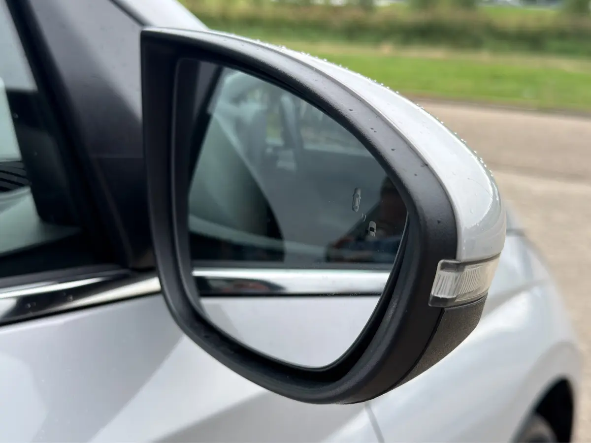 1.0 T-GDI 100pk Premium | Carplay | Climate control | Cruise control | Stoel/stuurverwarming | Camera | Parkeersensoren | DAB | Premium Audio | Lichtmetalen velgen | Navigatie