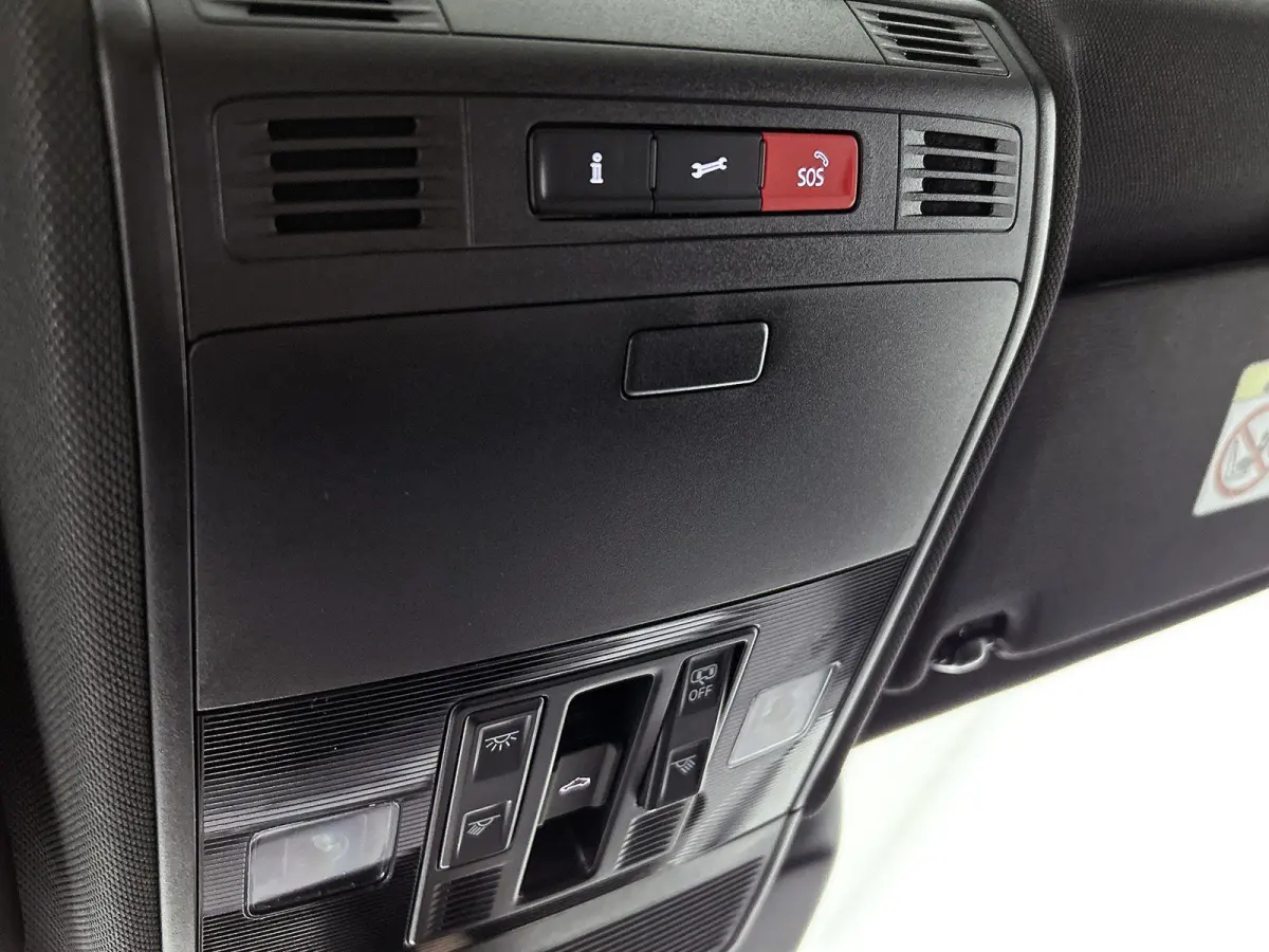 1.0 TSI R-Line Edition 95 PK Automaat | Panoramadak | Volkswagen Soundsystem | Climate control | Apple Carplay draadloos | IQ Ligths | Camera | 17" Lichtmetalen velgen | Android Auto draadlo