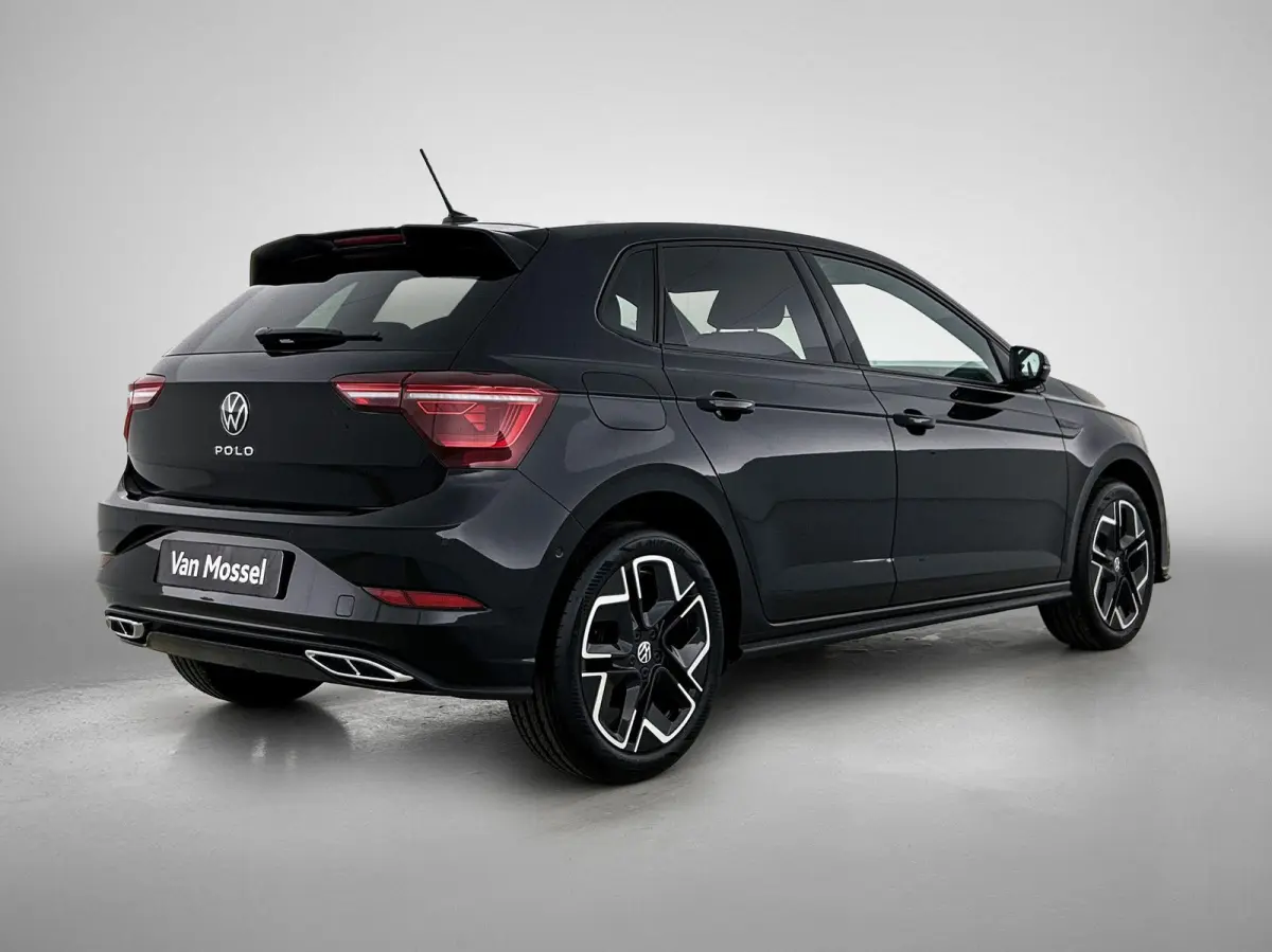 1.0 TSI R-Line Edition 95 PK Automaat | Panoramadak | Volkswagen Soundsystem | Climate control | Apple Carplay draadloos | IQ Ligths | Camera | 17" Lichtmetalen velgen | Android Auto draadlo
