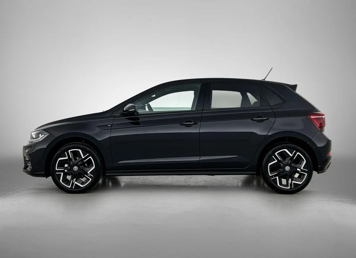 1.0 TSI R-Line Edition 95 PK Automaat | Panoramadak | Volkswagen Soundsystem | Climate control | Apple Carplay draadloos | IQ Ligths | Camera | 17" Lichtmetalen velgen | Android Auto draadlo