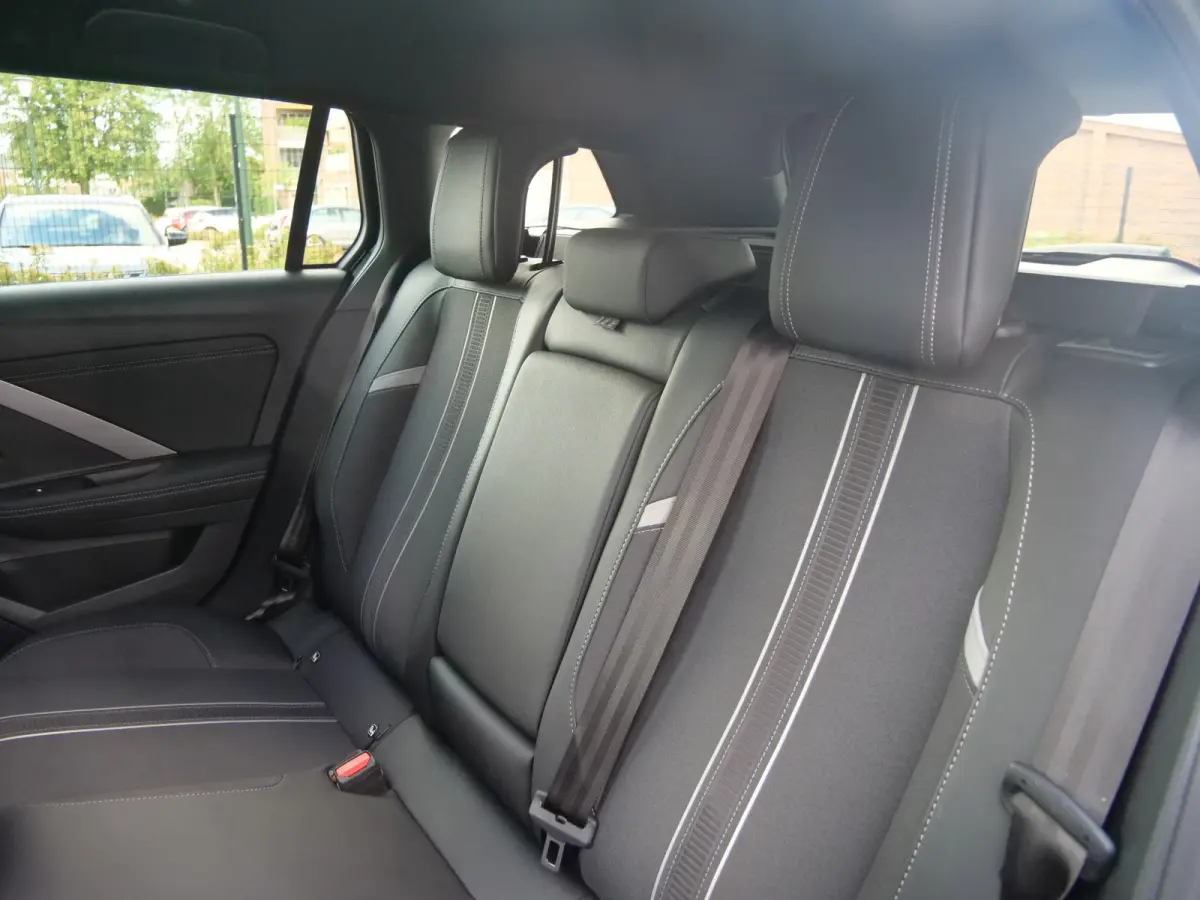 1.2 Turbo GS 130 Pk Automaat Camera / DAB / Apple Carplay / Winterpakket