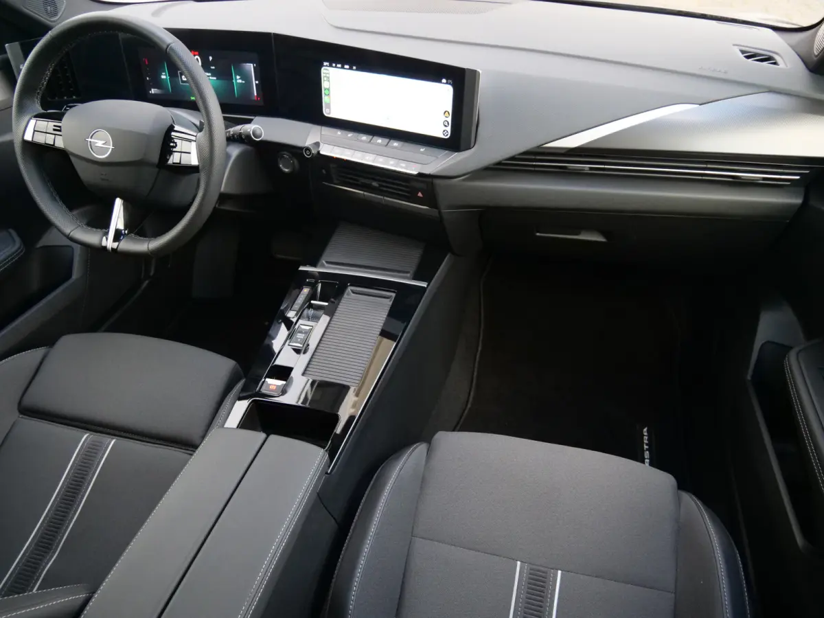 1.2 Turbo GS 130 Pk Automaat Camera / DAB / Apple Carplay / Winterpakket