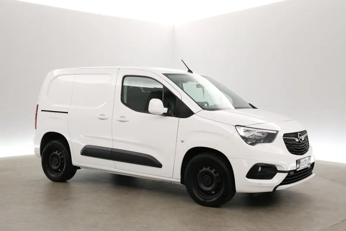 1.5D Innovation 130PK | Automaat | Clima | Cruise | Carplay | Navi | Parkeersens.