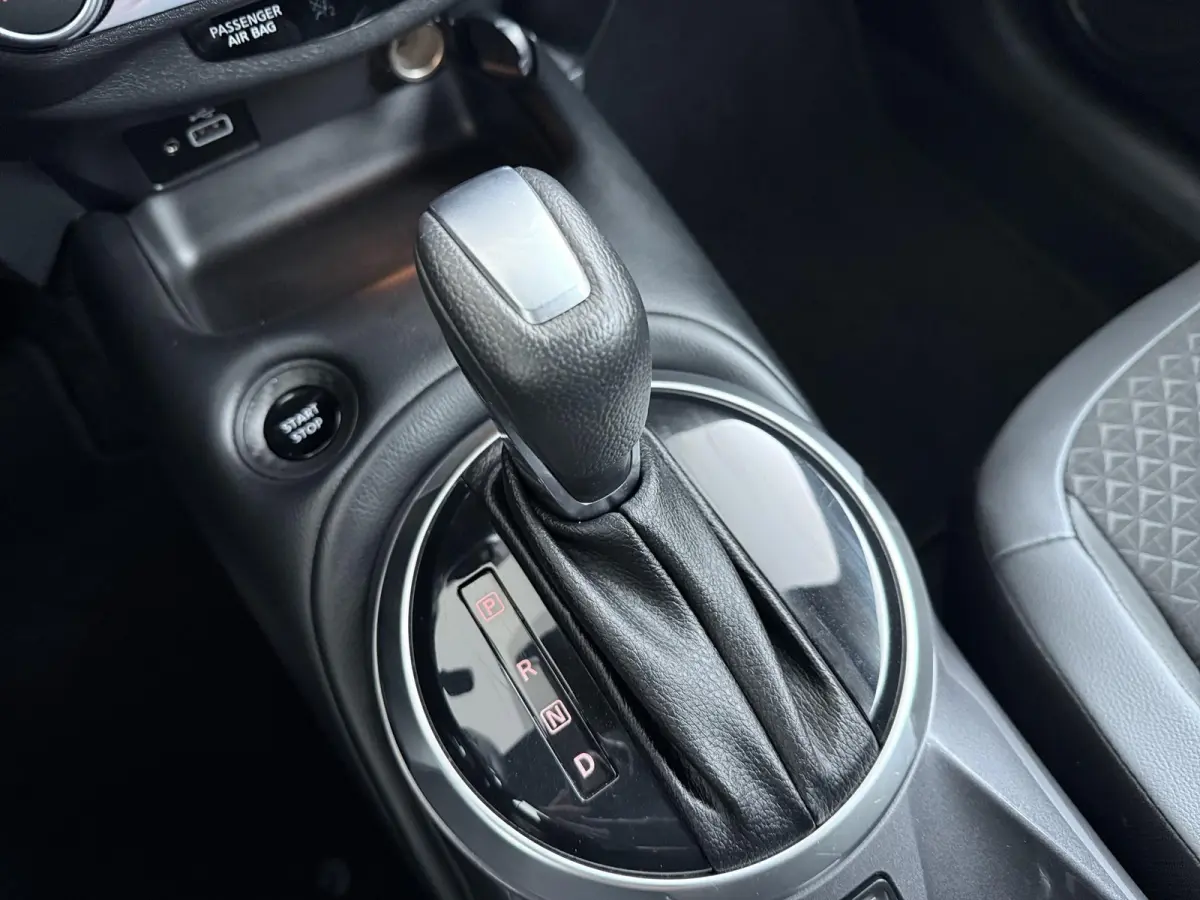 1.6 Hybrid N-Connecta | Parkeercamera | Navigatie |