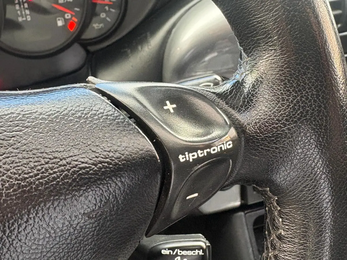 3.6 TARGA 320PK AUT-F1 TIPRONIC/PANO/NAV/YOUNGTIMER