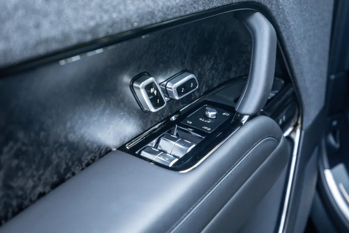 3.0 P550e Autobiography Edition PHEV