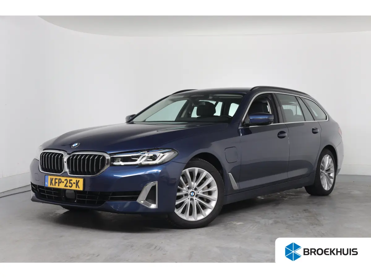 530e xDrive High Executive | Dealer Onderhouden | Elektr Stoel + Mem | Stoelventilatie | Trekhaak Elektrisch | Lederen bekleding | Comfort Stoelen | 360 Camera