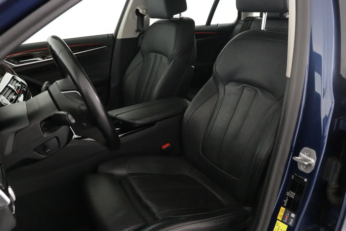 530e xDrive High Executive | Dealer Onderhouden | Elektr Stoel + Mem | Stoelventilatie | Trekhaak Elektrisch | Lederen bekleding | Comfort Stoelen | 360 Camera