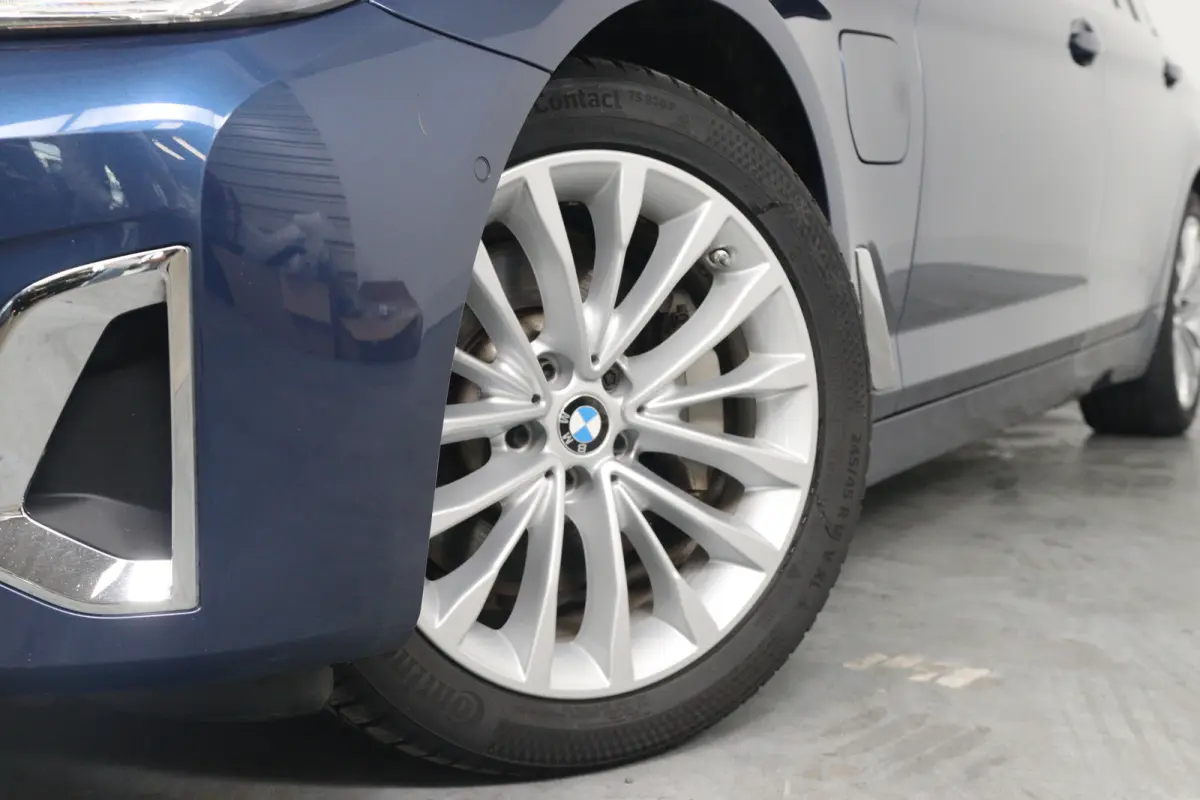 530e xDrive High Executive | Dealer Onderhouden | Elektr Stoel + Mem | Stoelventilatie | Trekhaak Elektrisch | Lederen bekleding | Comfort Stoelen | 360 Camera