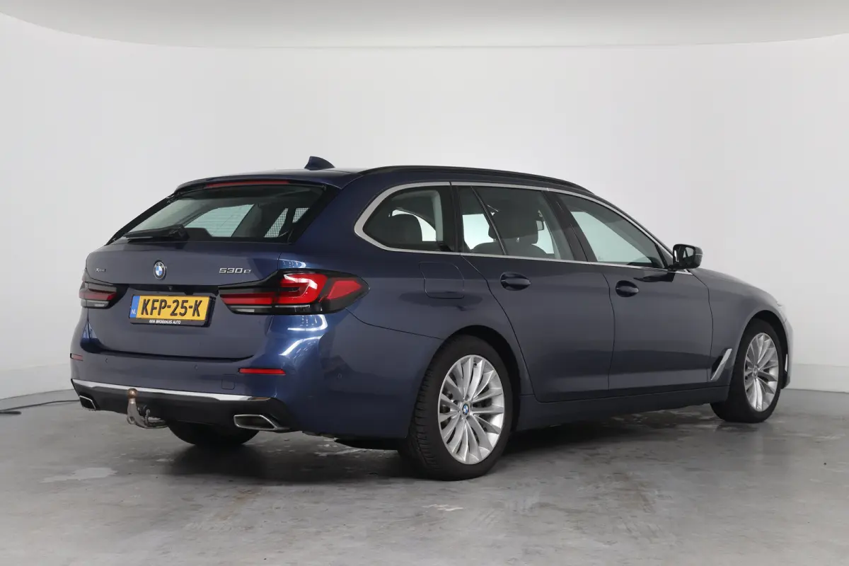 530e xDrive High Executive | Dealer Onderhouden | Elektr Stoel + Mem | Stoelventilatie | Trekhaak Elektrisch | Lederen bekleding | Comfort Stoelen | 360 Camera