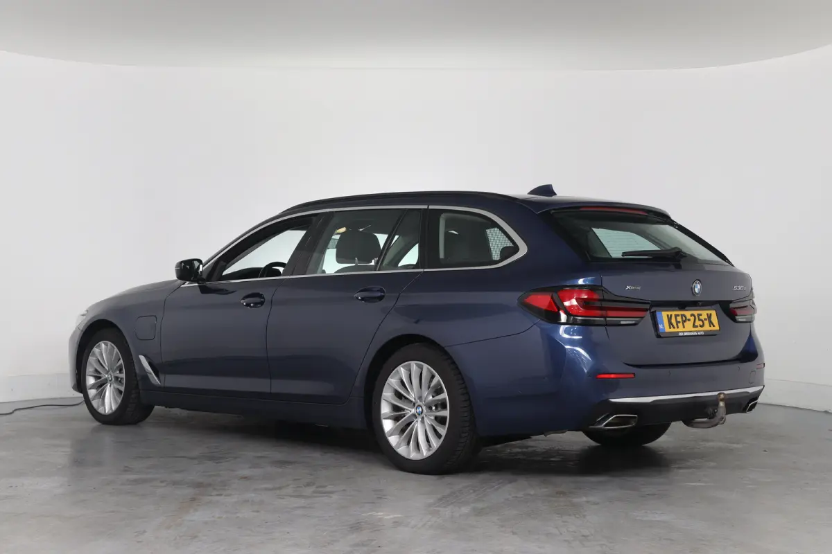 530e xDrive High Executive | Dealer Onderhouden | Elektr Stoel + Mem | Stoelventilatie | Trekhaak Elektrisch | Lederen bekleding | Comfort Stoelen | 360 Camera